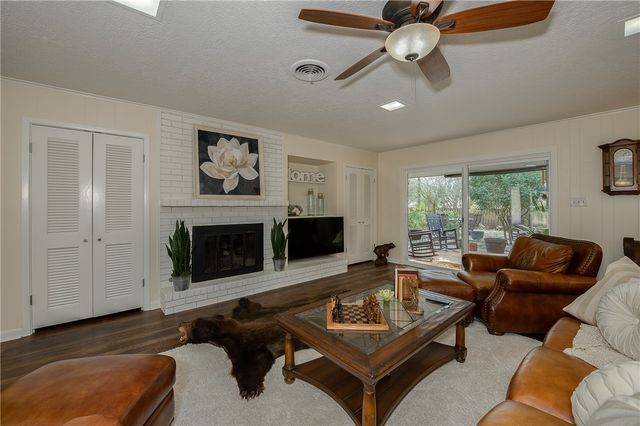 3616 Sweetbriar Drive, Bryan, TX 77802