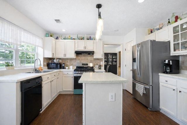 8408 Willows Way, Riverdale, GA 30274