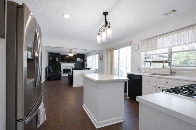 8408 Willows Way, Riverdale, GA 30274