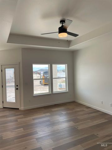484 Hope Ave, Twin Falls, ID 83301