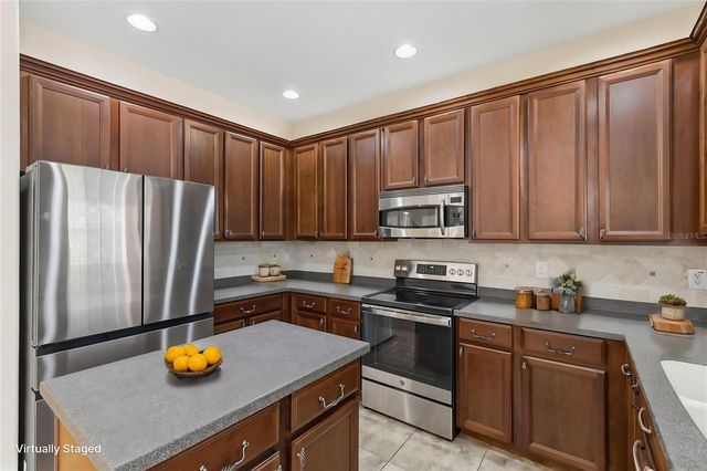 11144 OYSTER BAY CIRCLE, New Port Richey, FL 34654