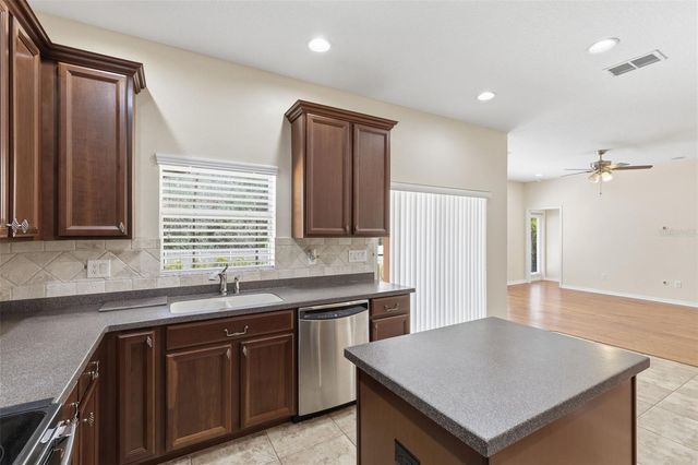 11144 OYSTER BAY CIRCLE, New Port Richey, FL 34654