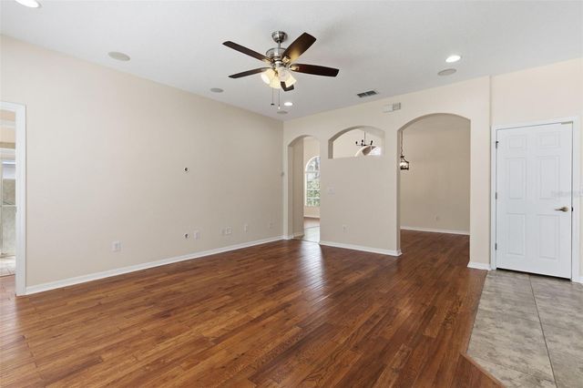 11144 OYSTER BAY CIRCLE, New Port Richey, FL 34654