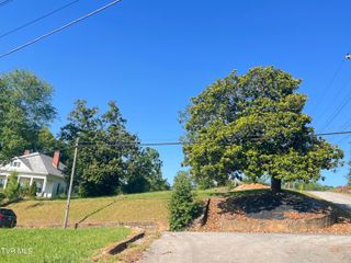 124 South Highland Avenue, Greeneville, TN 37743