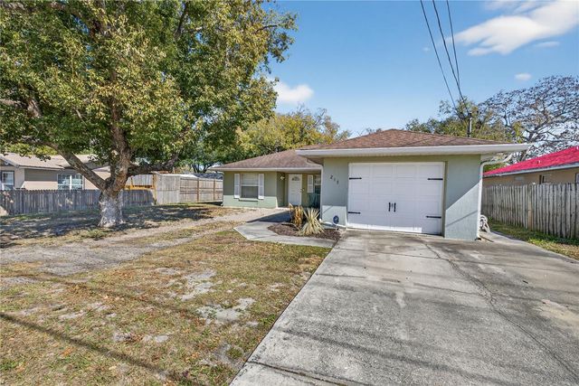 215 DAIRY ROAD, Auburndale, FL 33823