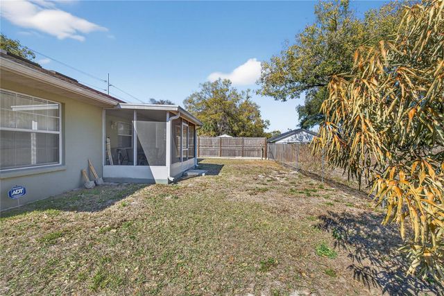 215 DAIRY ROAD, Auburndale, FL 33823