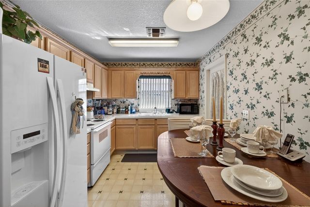 215 DAIRY ROAD, Auburndale, FL 33823