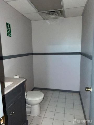 1972 Route 27 Highway, Edison, NJ 08817