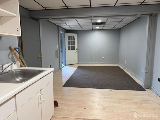 1972 Route 27 Highway, Edison, NJ 08817