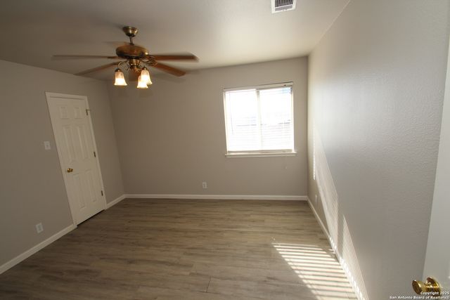 10402 Cub Vly, San Antonio, TX 78245