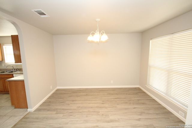 10402 Cub Vly, San Antonio, TX 78245