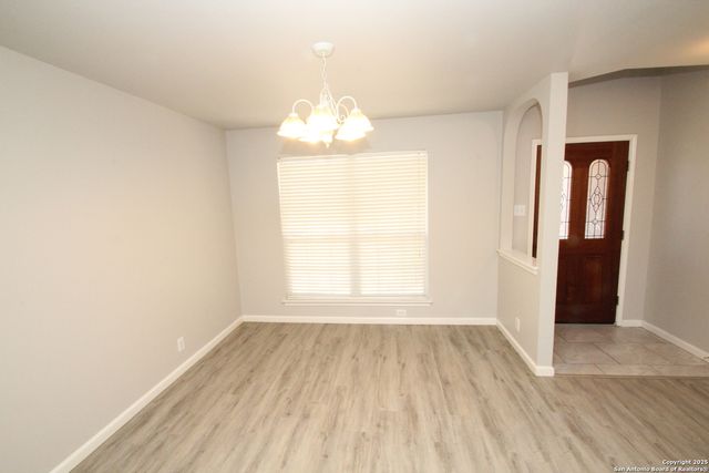 10402 Cub Vly, San Antonio, TX 78245