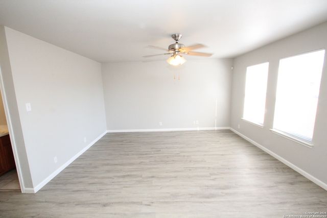 10402 Cub Vly, San Antonio, TX 78245
