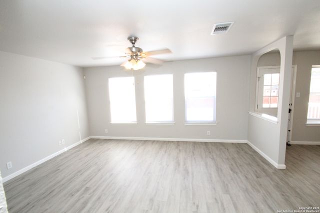 10402 Cub Vly, San Antonio, TX 78245