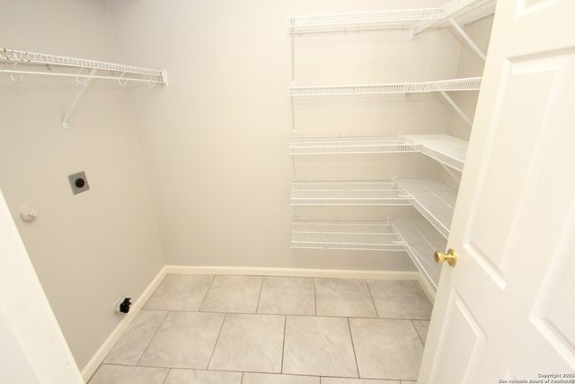 10402 Cub Vly, San Antonio, TX 78245