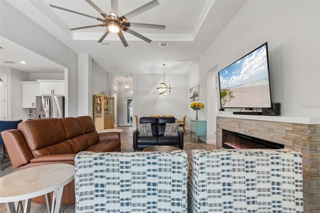 1008 SIBERIAN GLEN, Bradenton, FL 34212