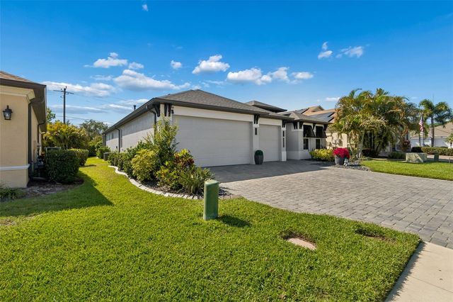 1008 SIBERIAN GLEN, Bradenton, FL 34212