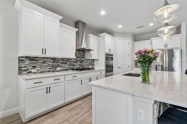 1008 SIBERIAN GLEN, Bradenton, FL 34212