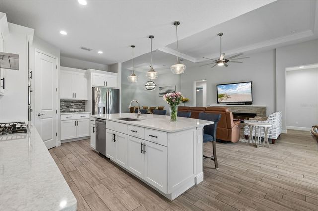 1008 SIBERIAN GLEN, Bradenton, FL 34212