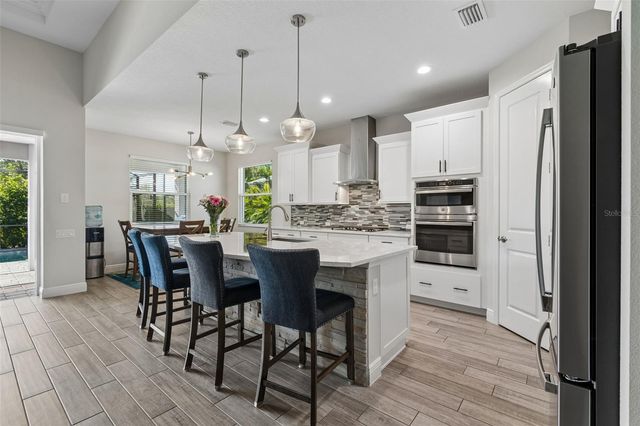 1008 SIBERIAN GLEN, Bradenton, FL 34212