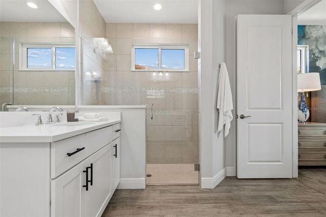 1008 SIBERIAN GLEN, Bradenton, FL 34212