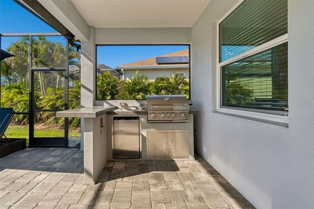 1008 SIBERIAN GLEN, Bradenton, FL 34212