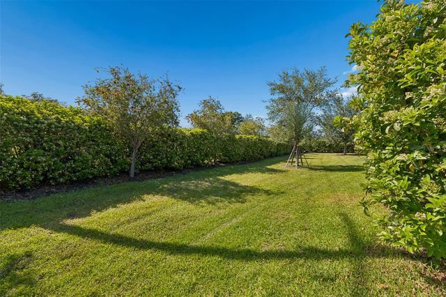 1008 SIBERIAN GLEN, Bradenton, FL 34212