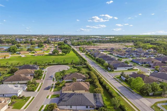 1008 SIBERIAN GLEN, Bradenton, FL 34212