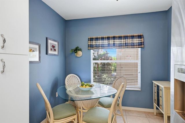 9610 CLUB SOUTH CIRCLE 4107, Sarasota, FL 34238