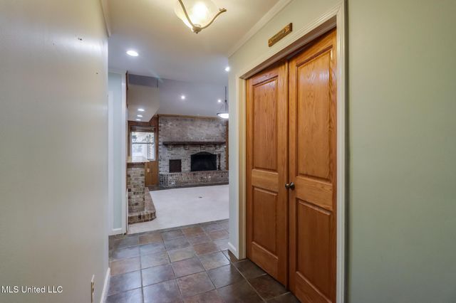 11201 Creek Drive, Gulfport, MS 39503