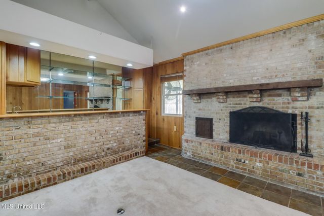 11201 Creek Drive, Gulfport, MS 39503