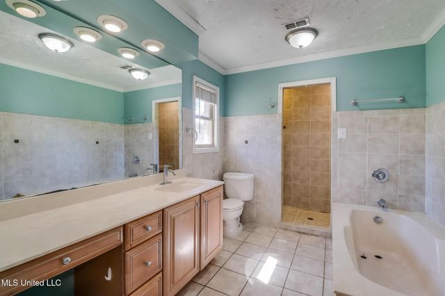 11201 Creek Drive, Gulfport, MS 39503