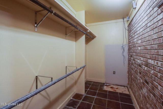 11201 Creek Drive, Gulfport, MS 39503