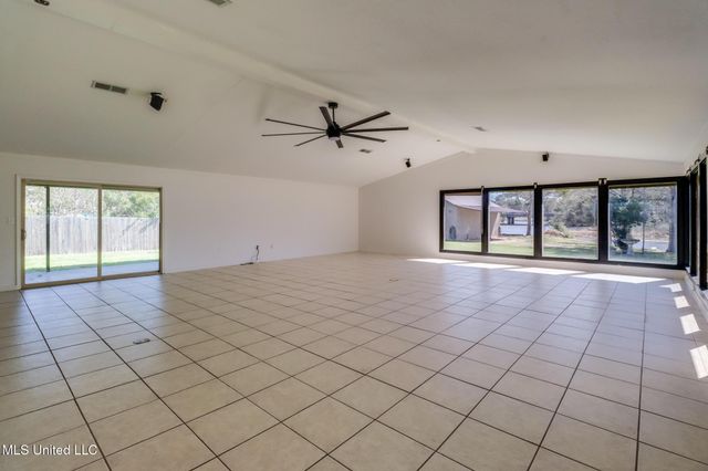 11201 Creek Drive, Gulfport, MS 39503