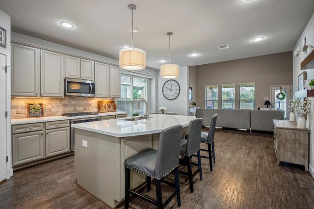 9011 Gardenia Meadow Lane, Spring, TX 77379
