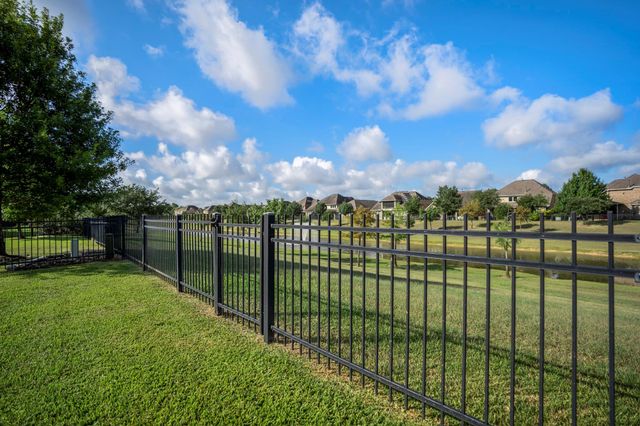 9011 Gardenia Meadow Lane, Spring, TX 77379