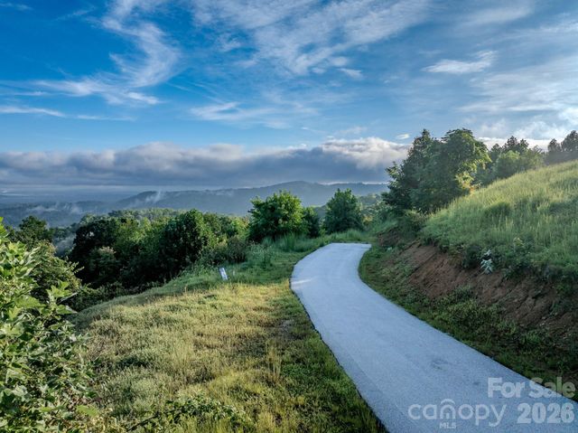 00 Skydance Trail 15, Hendersonville, NC 28792