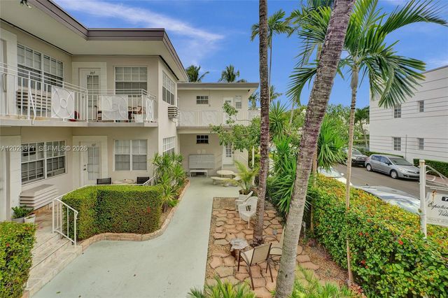 717 Espanola Way 204, Miami Beach, FL 33139