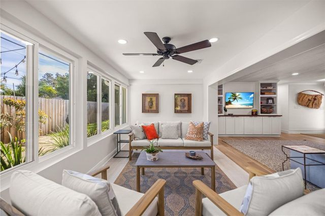 2319 MIDDLECOFF DRIVE, Dunedin, FL 34698