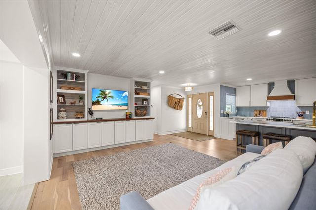 2319 MIDDLECOFF DRIVE, Dunedin, FL 34698