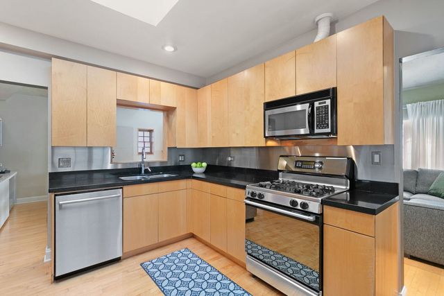 248 Gage Road, Riverside, IL 60546