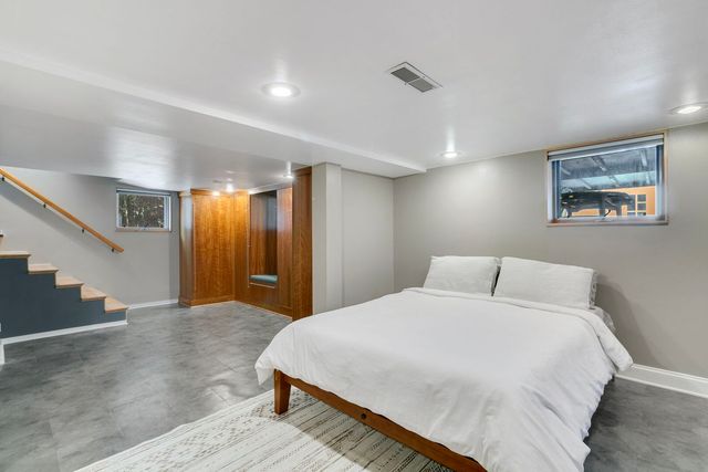 248 Gage Road, Riverside, IL 60546