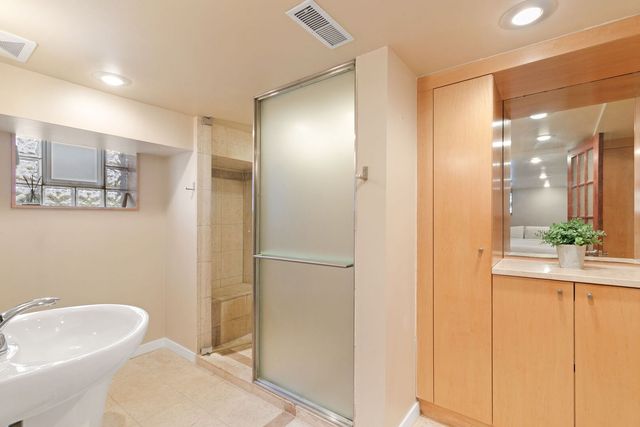 248 Gage Road, Riverside, IL 60546