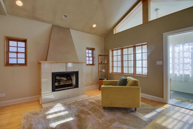 248 Gage Road, Riverside, IL 60546