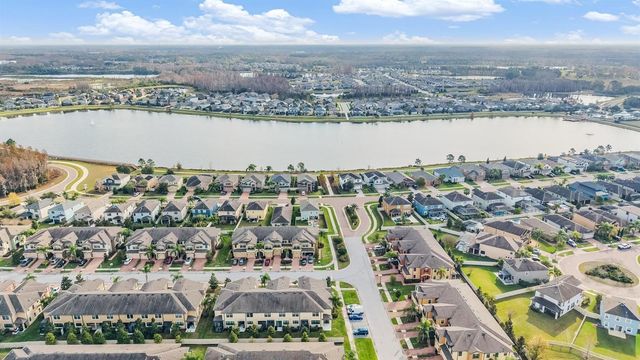 1919 LAKE WATERS PLACE, Lutz, FL 33558