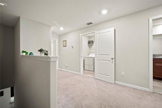 7621 GINGER LILY COURT, Tampa, FL 33619