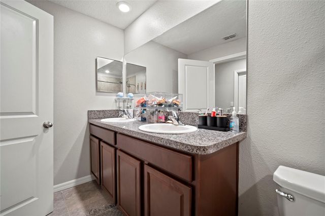 7621 GINGER LILY COURT, Tampa, FL 33619