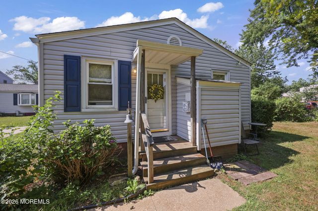 73 Belshaw Avenue, Shrewsbury Twp, NJ 07724