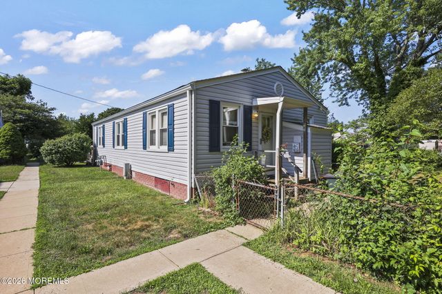 73 Belshaw Avenue, Shrewsbury Twp, NJ 07724