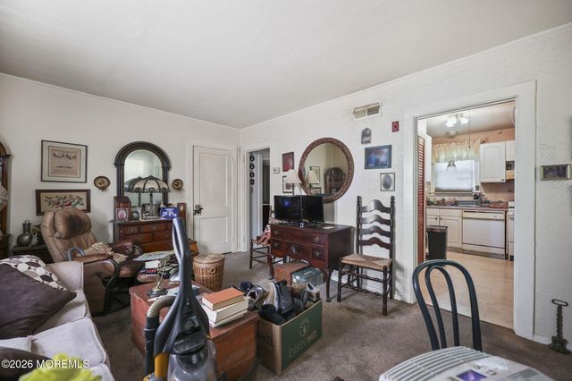 73 Belshaw Avenue, Shrewsbury Twp, NJ 07724